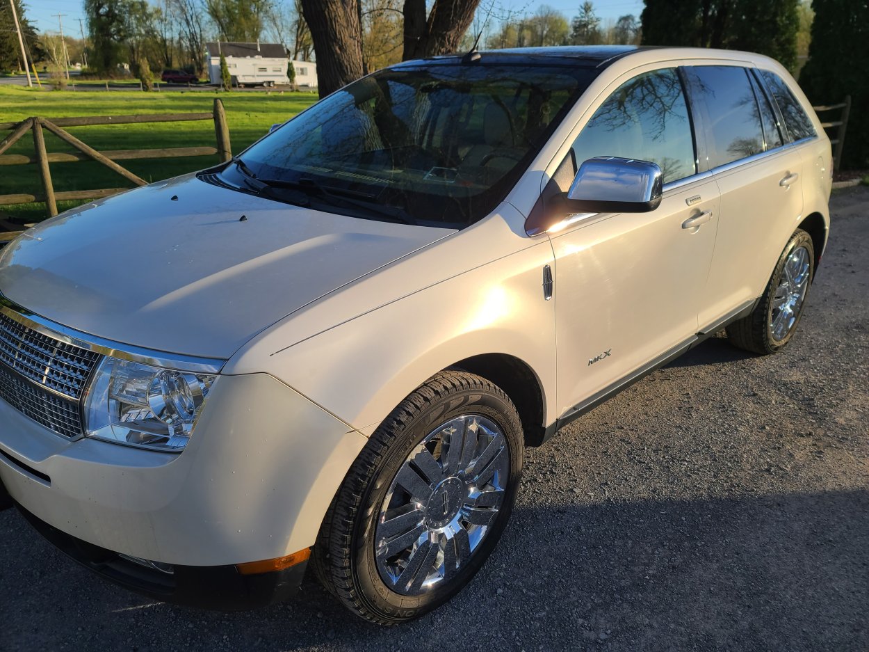 Sports Utility Vehicle For Sale: 2008 Lincoln MKX
 
