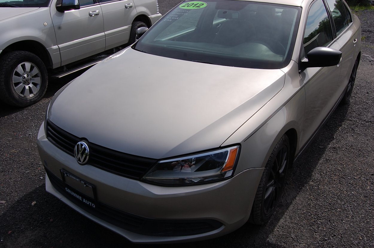 Passenger Car For Sale: 2012 Volkswagen Jetta