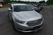 2014 Ford Taurus SE